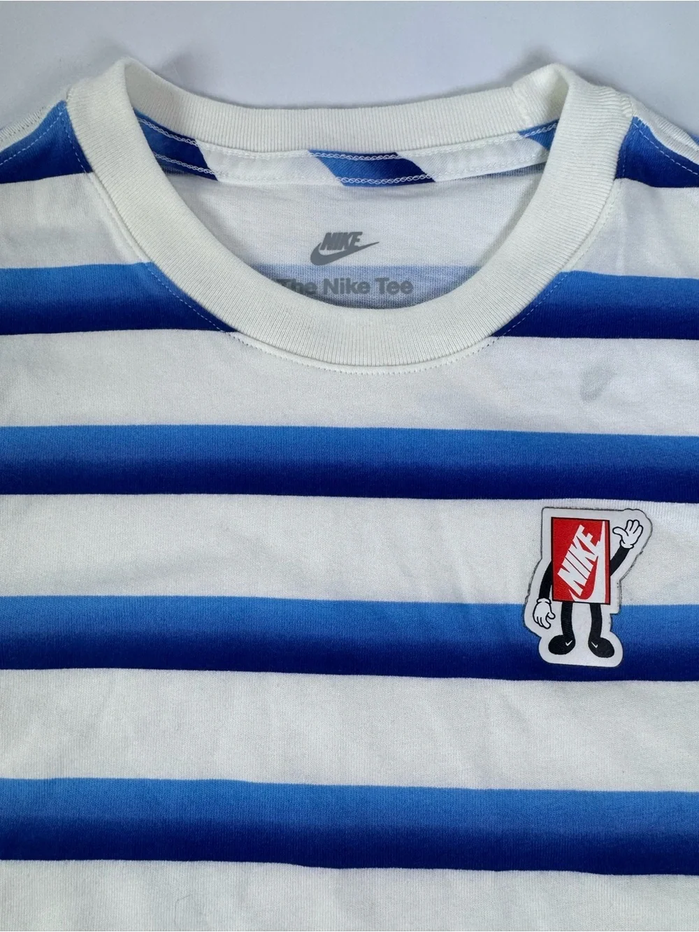 Nike Boys Outfit White & Blue Striped Tee with Nike Logo Shorts - Size Small - Picture 3 of 12